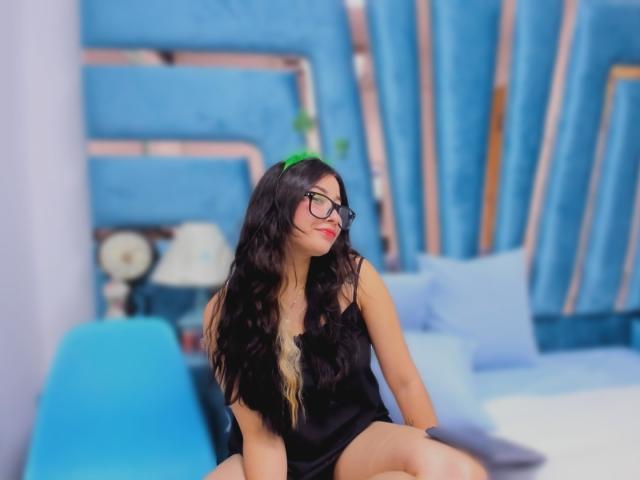 Genesiss - Live Sex Cam - 24742317