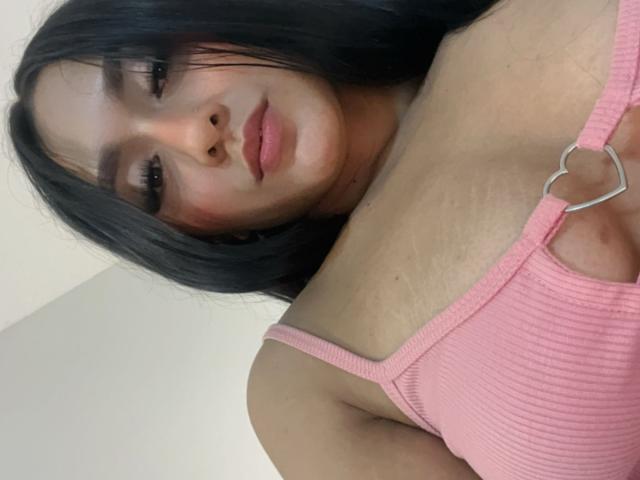 SofiaJames - Live sex cam - 24749369