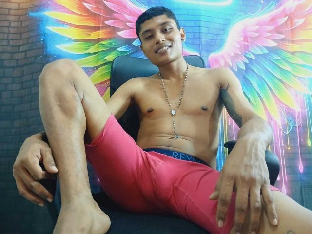 SpicyBrownie - Live sex cam - 24750205