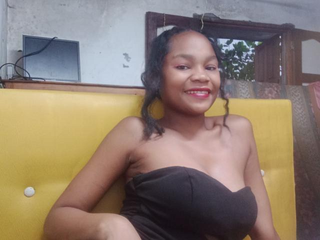 MissBloom - Sexe cam en vivo - 24750945