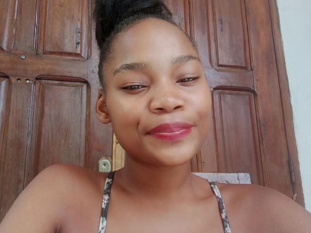 MissBloom - Sexe cam en vivo - 24750965