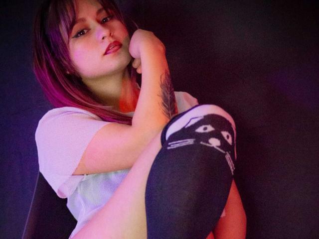 LiaJonnesX - Live sex cam - 24752293