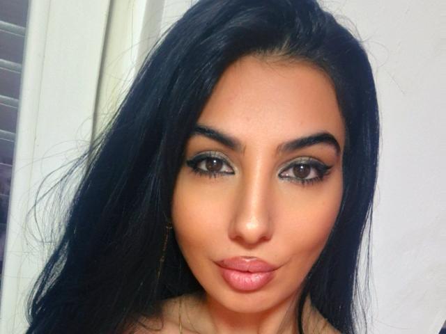 BrunetteBabe69 - Live sex cam - 24759213