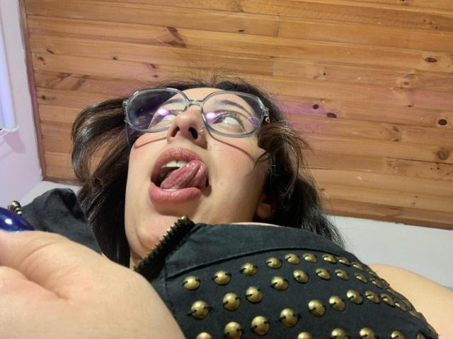 ScarlettParchMusa - Live sex cam - 24760769