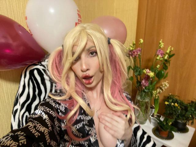 ElzaKomx - Live sexe cam - 24761081