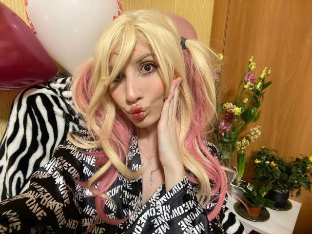 ElzaKomx - Live sexe cam - 24761121