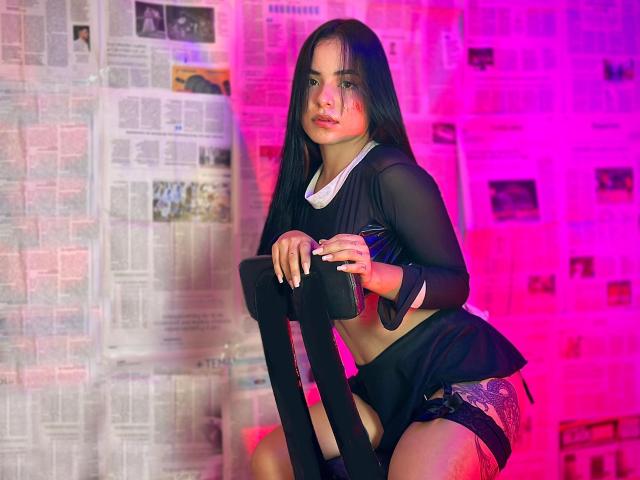 ScarletFoxxi - Live sex cam - 24763485