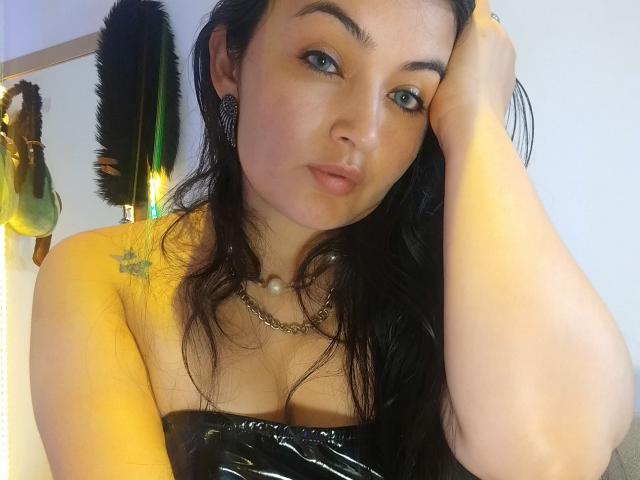 LindaSophieX - Live sex cam - 24764537