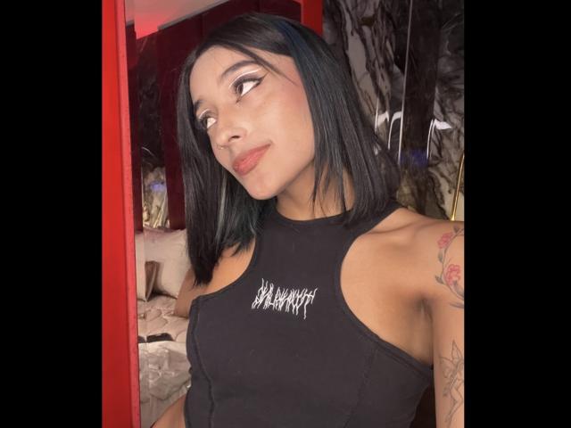 SalomeMille - Live porn &amp; sex cam - 24766653