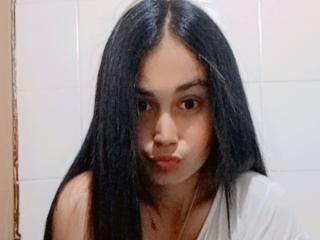 EmaRelling - Live sex cam - 24766809