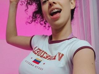 MoniqueCurlz - Live sex cam - 24767505