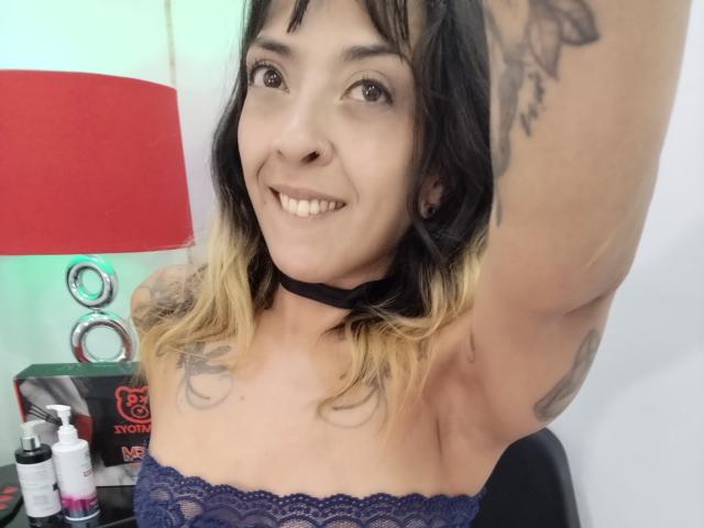 IsaGonzalez - Live sexe cam - 24768165
