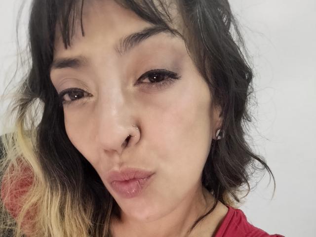 IsaGonzalez - Sexe cam en vivo - 24768209