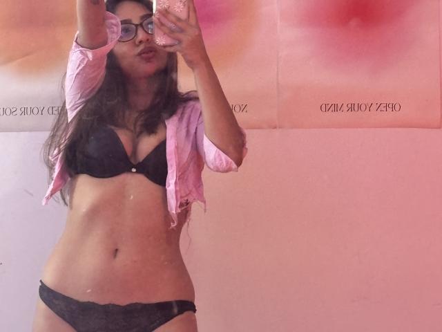 DianaFernandezz - Live sex cam - 24770973