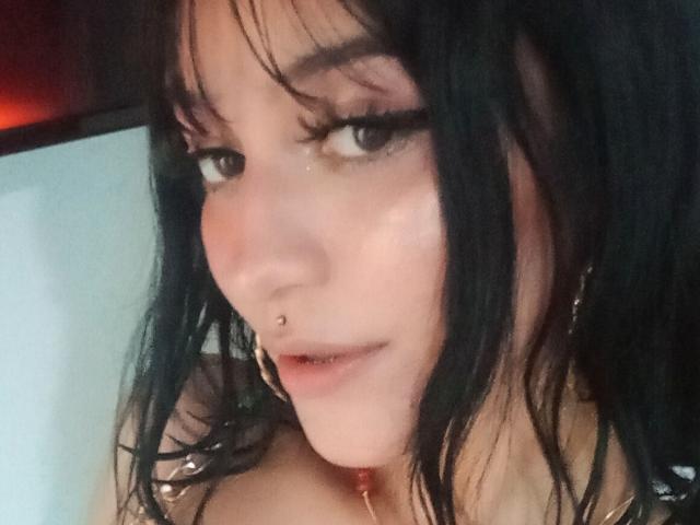 LindaWatsong - Live Sex Cam - 24771077