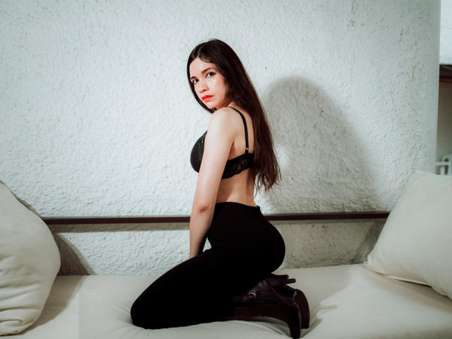 SofiArias - Live sex cam - 24772505