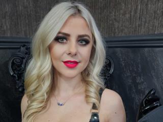 TiffanyWest - Live sex cam - 24772529