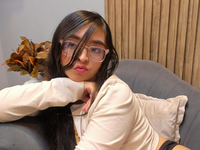 EvaMcAllister - Live sex cam - 24773753
