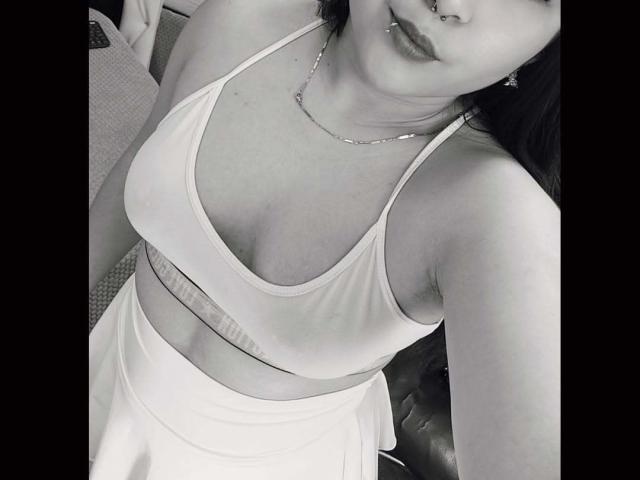 ElinaX - Camera khiêu dâm &amp; quyến rũ trực tiếp - 24773941