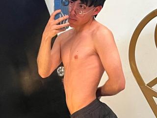 PepperTwink - Live sex cam - 24778201
