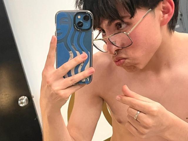 PepperTwink - Live sex cam - 24778213