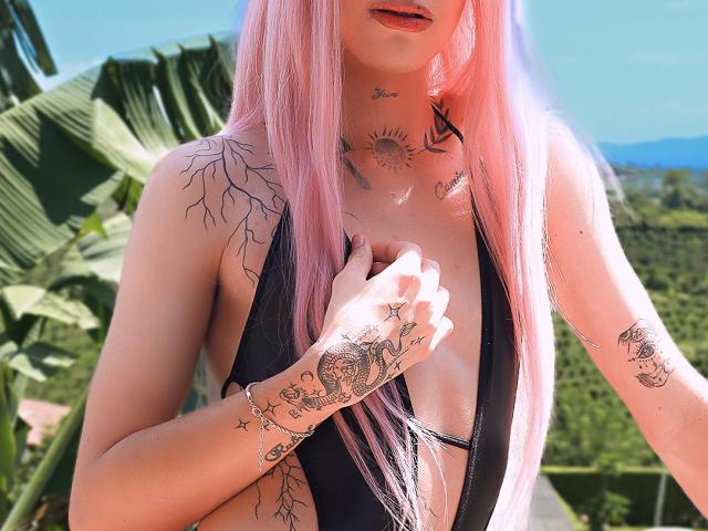 EmiilySaenz - Live sex cam - 24779493