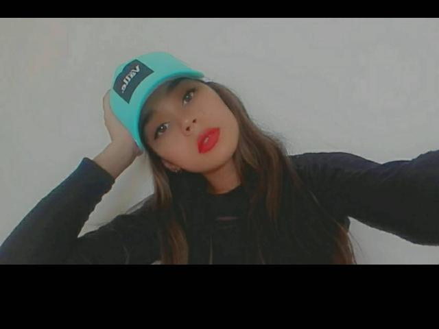 CarolineWill - Sexe cam en vivo - 24780169