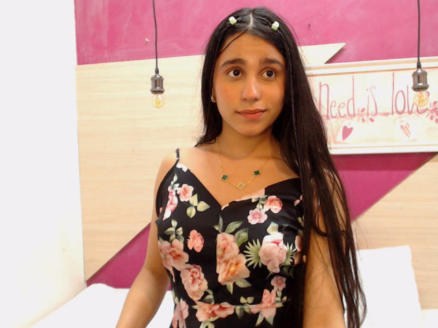 TiffannyRose - Live porn &amp; sex cam - 24780625