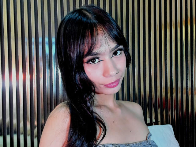 ValeMillian - Live Sex Cam - 24781393