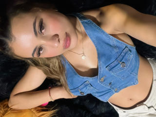 ArianaBellee - Live porn &amp; sex cam - 24781481