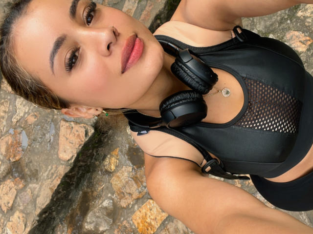 ArianaBellee - Sexe cam en vivo - 24781525