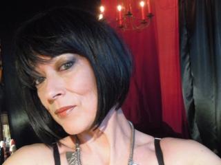 CocoSpirit - Webcam live hard with this shaved private part Mature 
