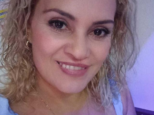 CarolinneFiotti - Live sexe cam - 24790969