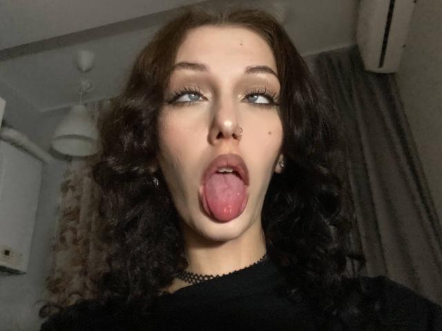 LexxiBlue - Live sex cam - 24794365