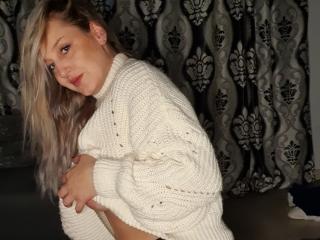 MayaTrainor - Live sex cam - 24796413