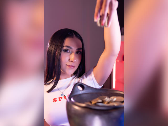 AnyaJay - Live Sex Cam - 24796457