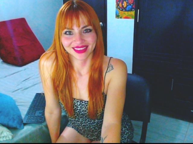 EmelySofia - Live sex cam - 24799661