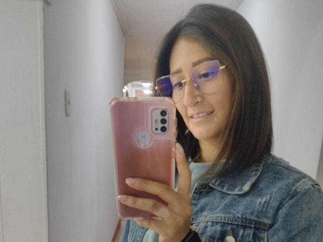 SharisWillian - Live sex cam - 24800069