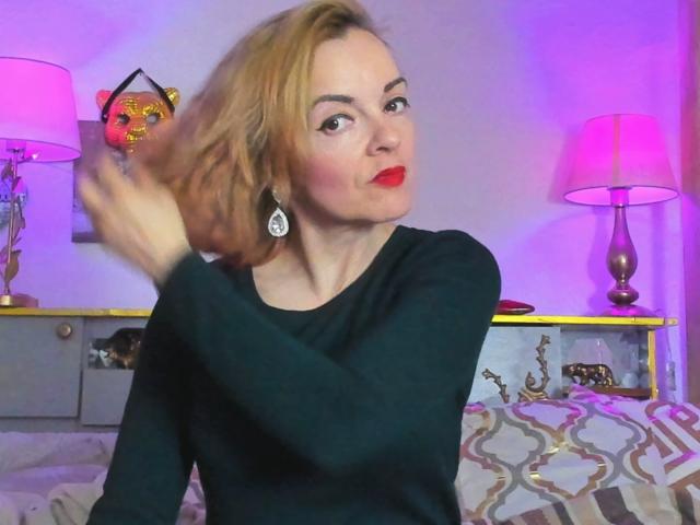 KateRouge - Live sex cam - 24803613