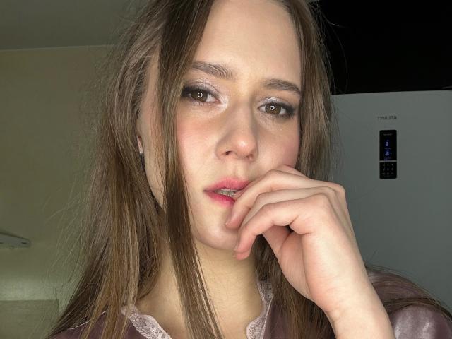 GlamGily69 - Live sex cam - 24806357