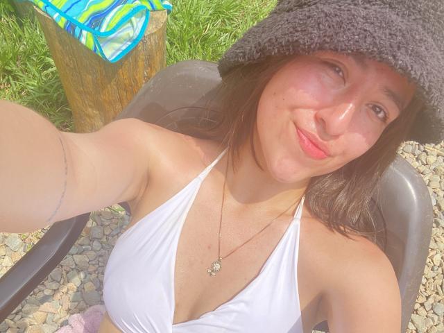 KatiaRogers - Live sex cam - 24807649