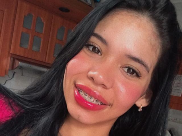 EmaGarces - Live porn &amp; sex cam - 24807661