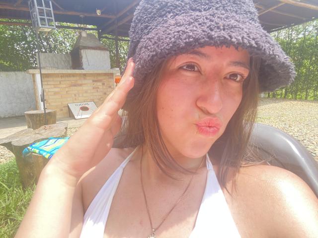 KatiaRogers - Live sex cam - 24807669