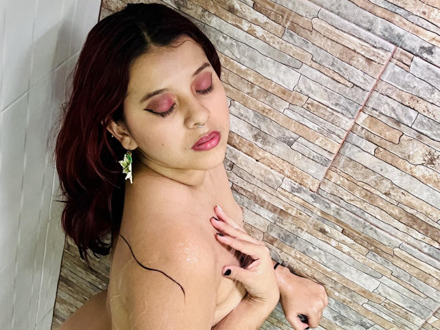 CoralineHale - Live porn &amp; sex cam - 24808685