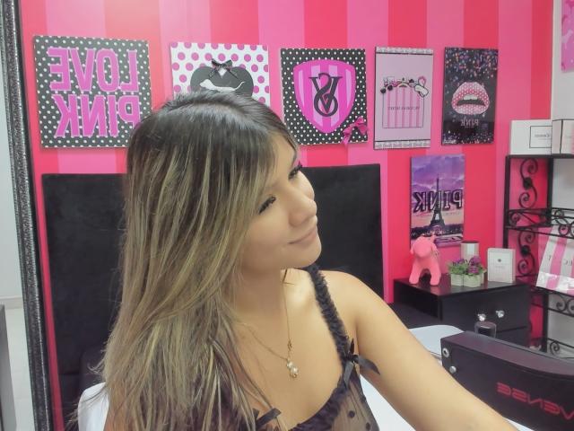 SashaPolet - Live sex cam - 24811129