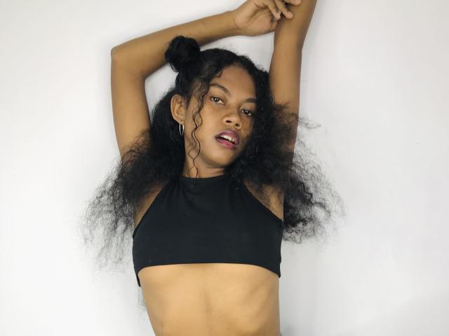 Saloma - Live porn &amp; sex cam - 24814185