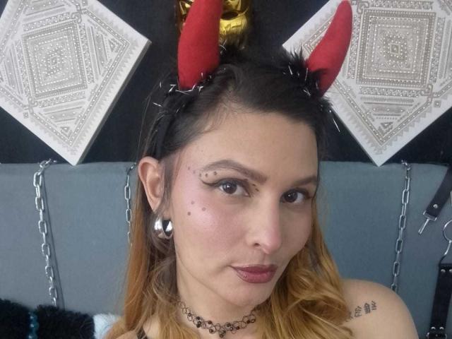 SachaClinford - Live sex cam - 24817873