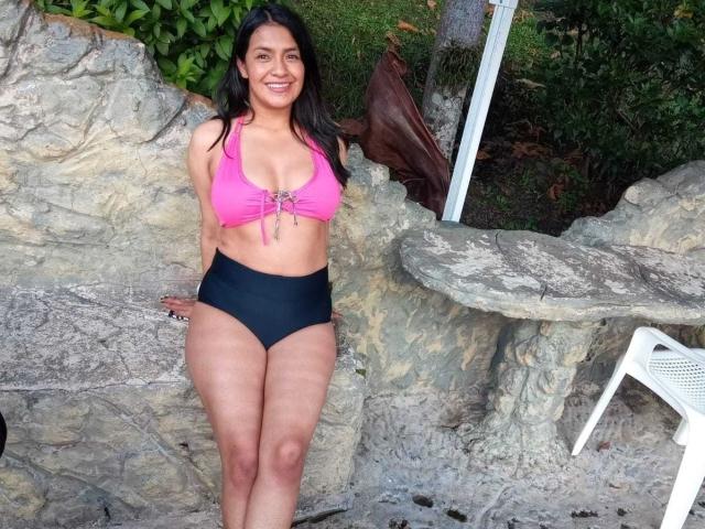 ArianithaXox - Live Sex Cam - 24819629