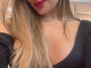 ArianaLu - Live sexe cam - 24820745