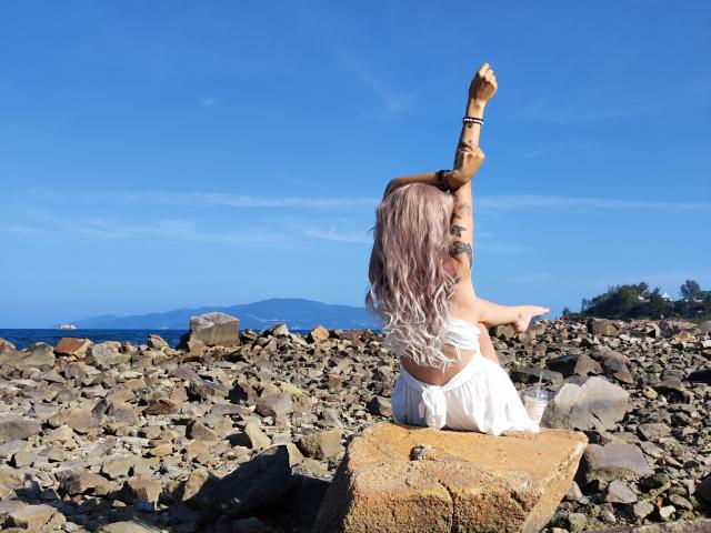 EmieFlower - Live sex cam - 24821141